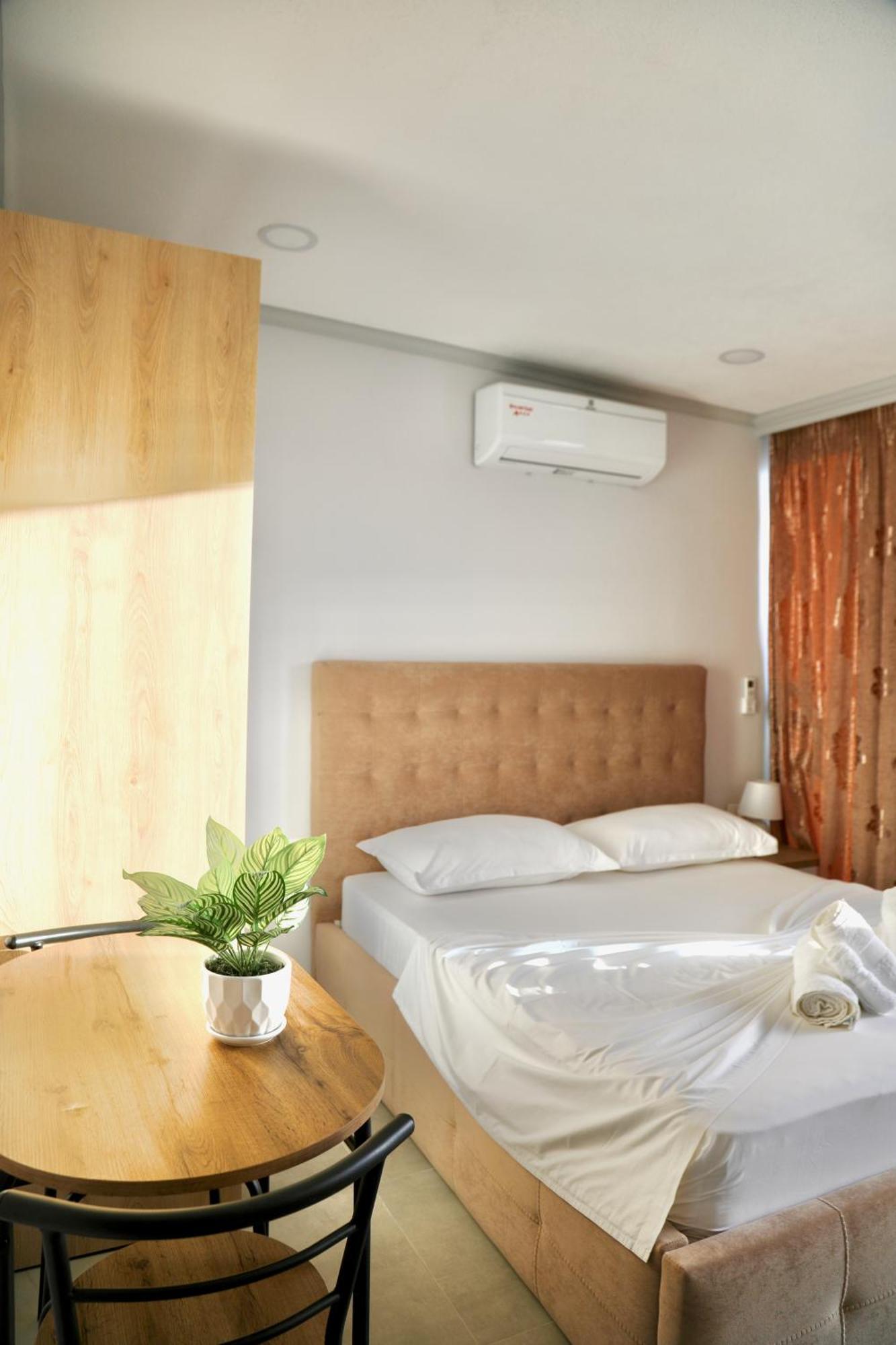 Sea View Apartments Golem  Exterior foto
