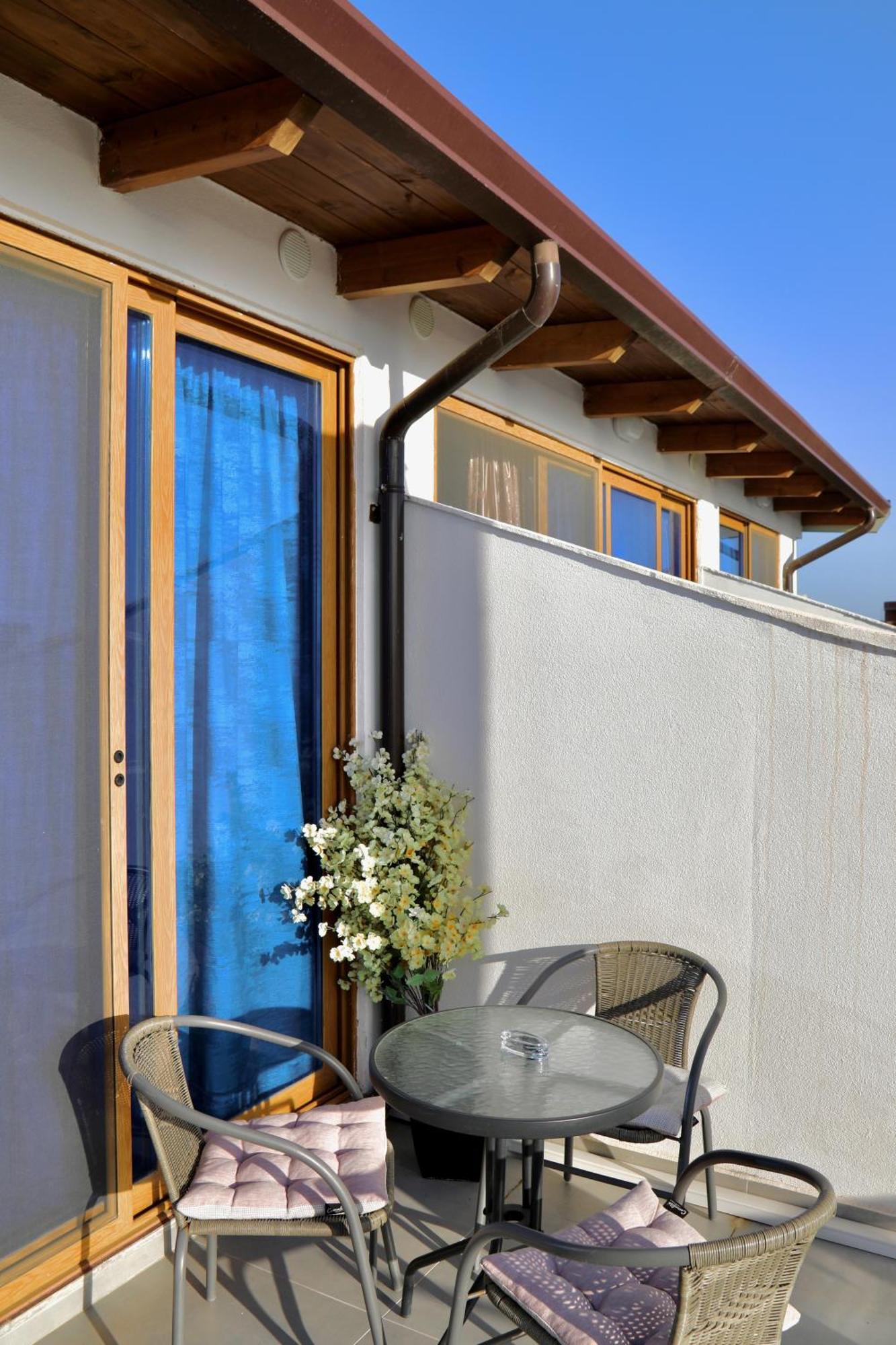 Sea View Apartments Golem  Exterior foto