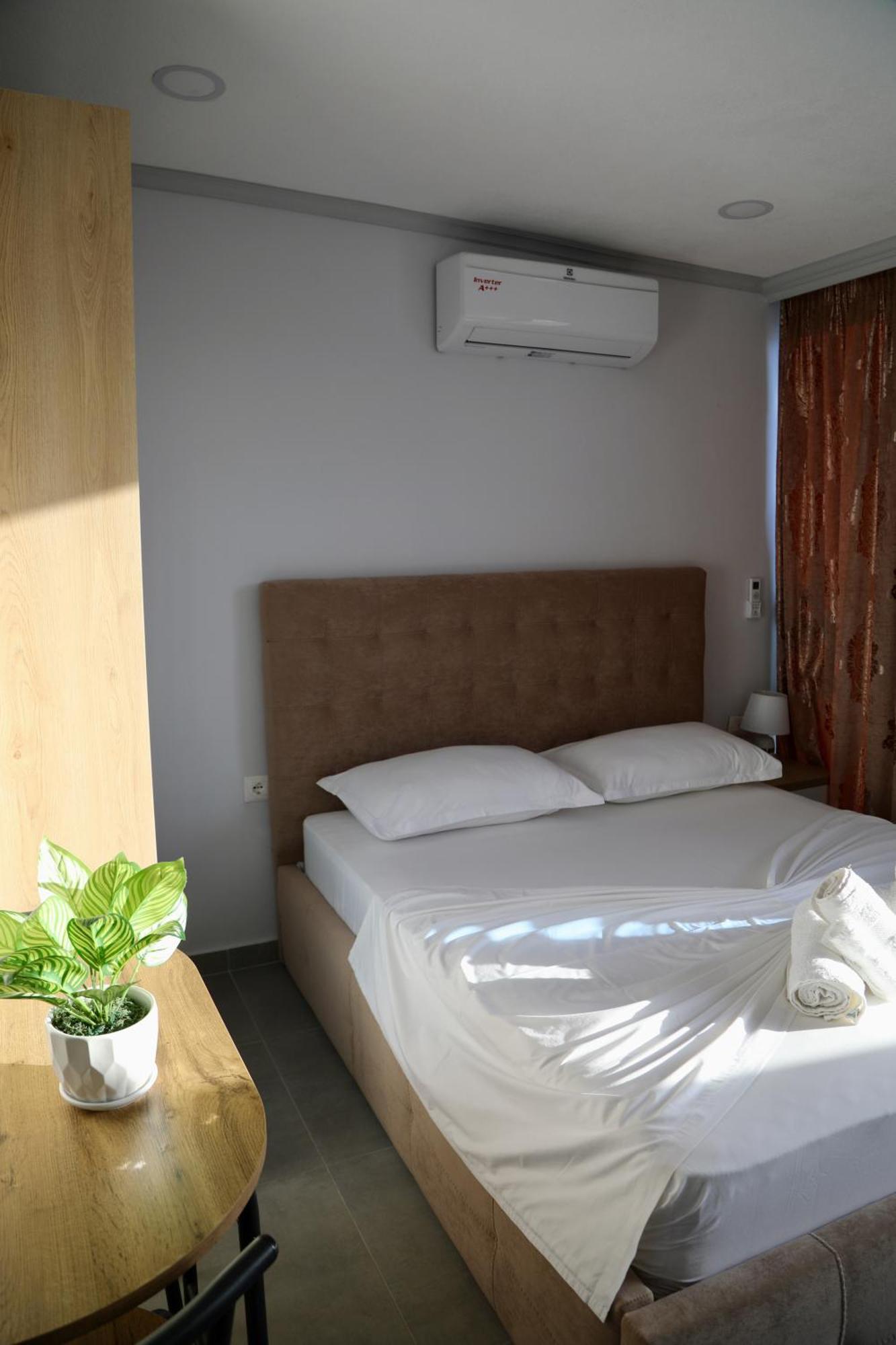 Sea View Apartments Golem  Exterior foto